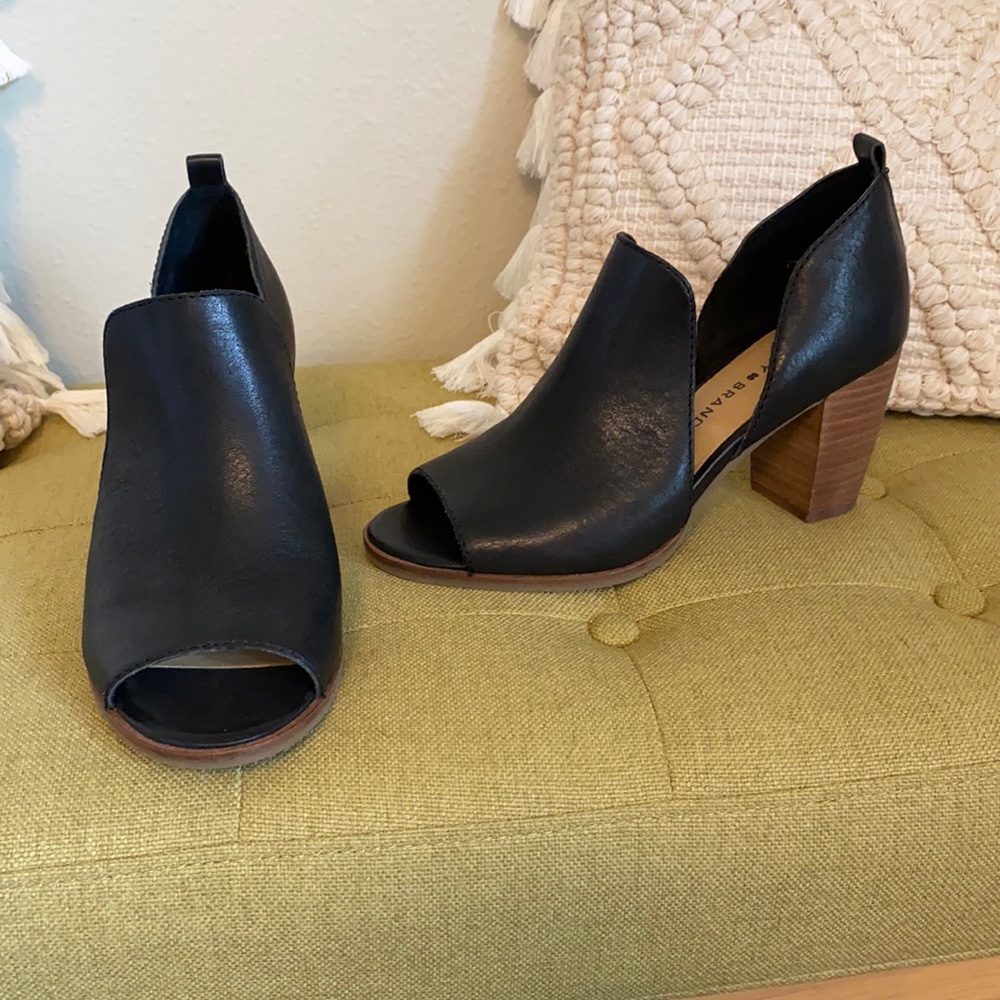Lucky Brand Booties 6.5